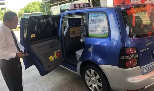 上海出租車?yán)镩_起便利店，司機(jī)提成15%，這種操作可行嗎？