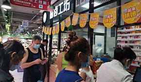 把廚房搬進(jìn)超市，跟餐飲店搶生意，預(yù)制菜成零售企業(yè)“引流利器”