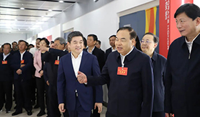 十三?。▍^(qū)）政協(xié)“扛穩(wěn)糧食安全責(zé)任”考察組蒞臨新鄉(xiāng)千味央廚調(diào)研
